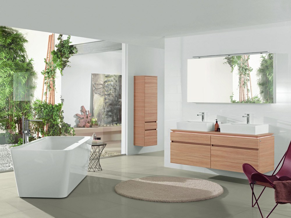 Freestanding baths